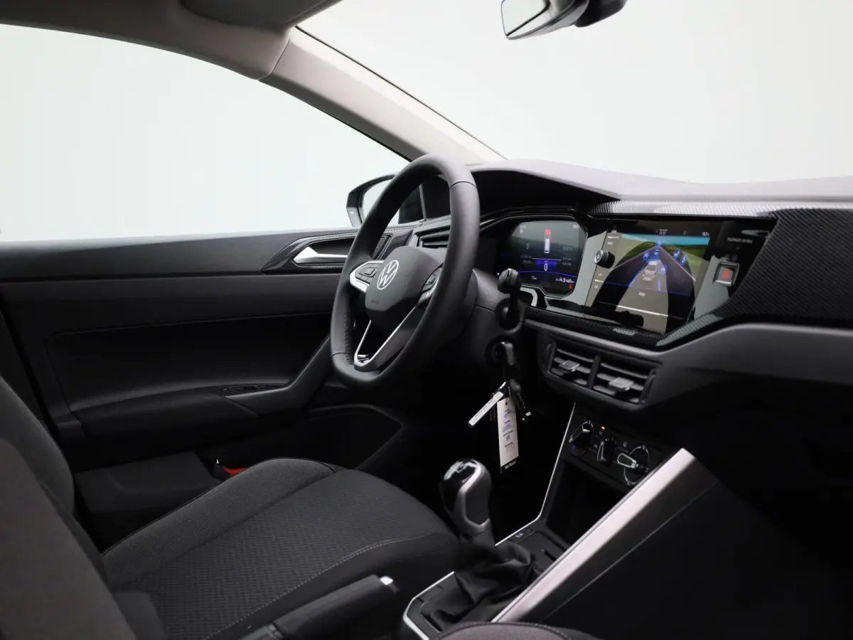 1.0 TSI Life Edition | Draadloze Apple Carplay | Adaptieve cruise control | Travel Assist | Parkeersensoren | Achteruitrij camera |