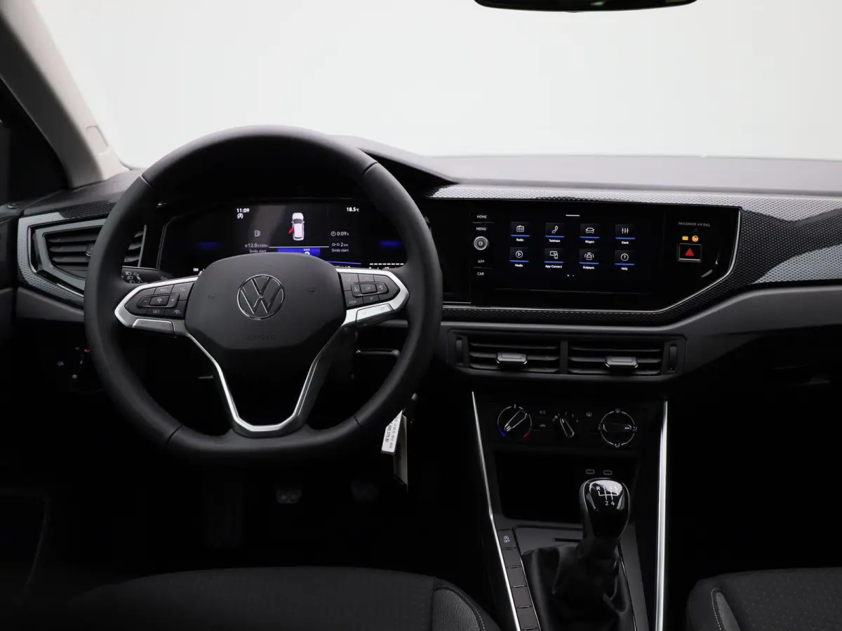 1.0 TSI Life Edition | Draadloze Apple Carplay | Adaptieve cruise control | Travel Assist | Parkeersensoren | Achteruitrij camera |