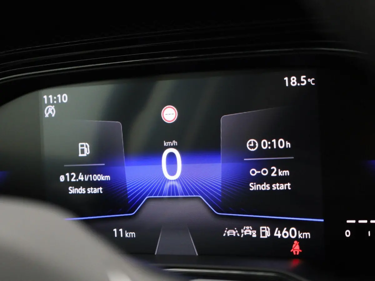 1.0 TSI Life Edition | Draadloze Apple Carplay | Adaptieve cruise control | Travel Assist | Parkeersensoren | Achteruitrij camera |