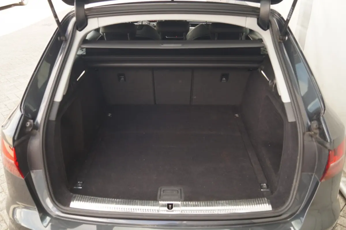 35 TDI Business Edition -NAVI-LEER-CARPLAY-PDC-