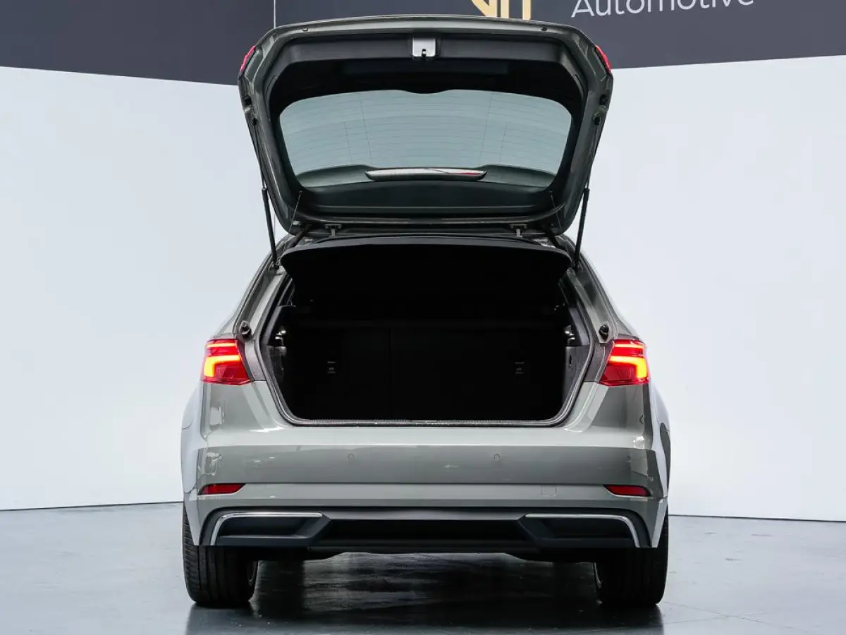 40 e-tron S-Line | Panodak | B&O Audio