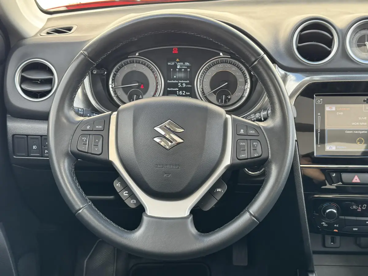 1.4 Boosterjet AllGrip Adaptive cruise Climate control Panoramadak Apple / Android Navigatie