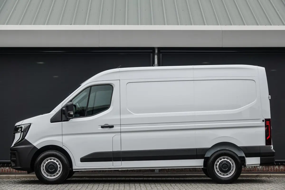 T35 | L2H2 | 2.0Dci 150Pk | Stoel-Bank | 3.500Kg Trekgewicht | Parkeersensoren | Laadruimte betimmering | LED