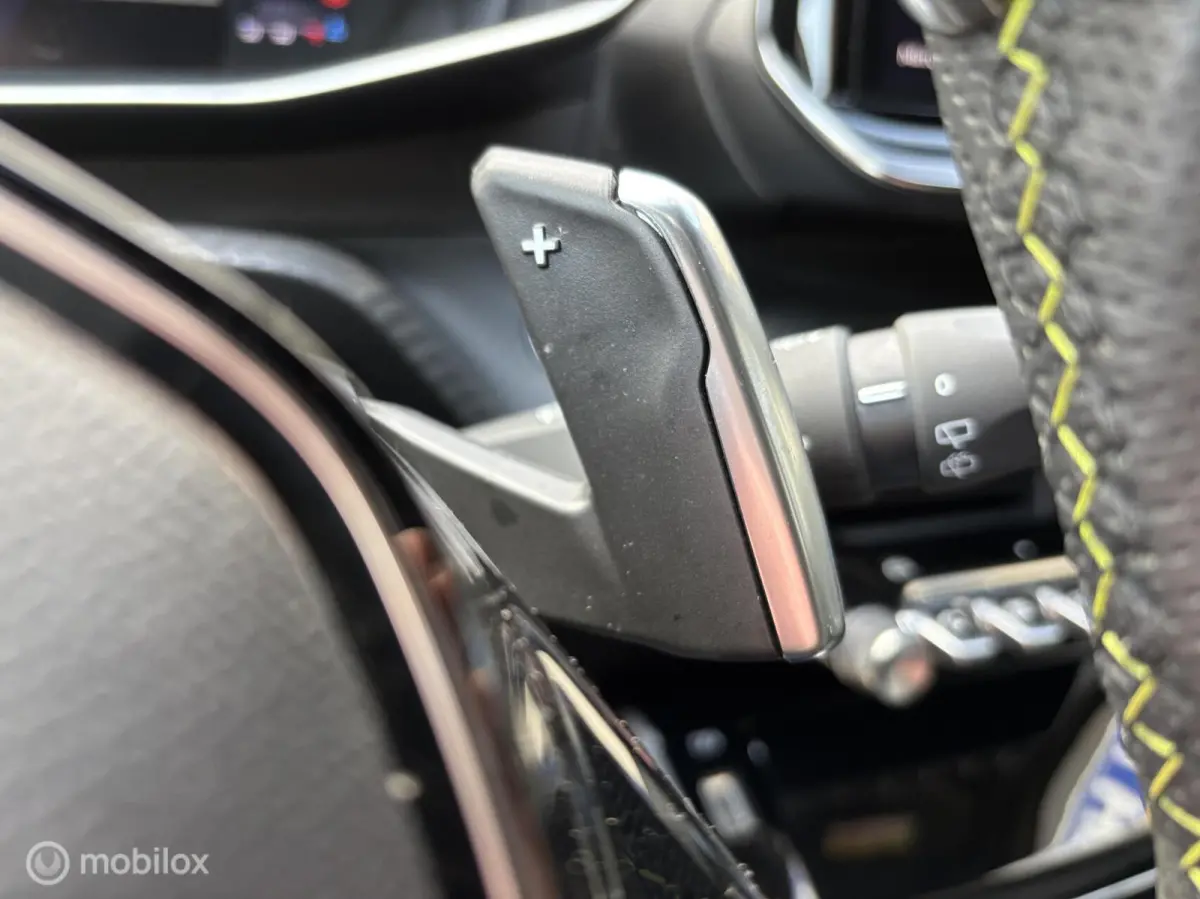 1.2 PureTech 130 GT autom navi dodehoek detectie camera voor en achter DAB