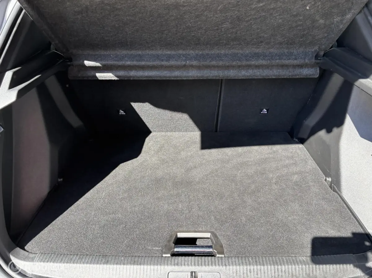 1.2 PureTech 130 GT autom navi dodehoek detectie camera voor en achter DAB