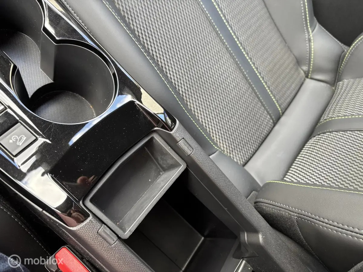 1.2 PureTech 130 GT autom navi dodehoek detectie camera voor en achter DAB