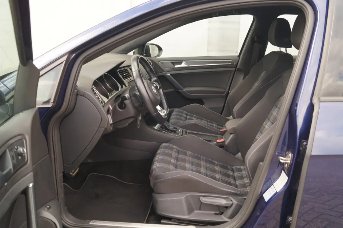 1.4 TSI Plug-in Hybrid GTE -NAVI-ECC-CAM-