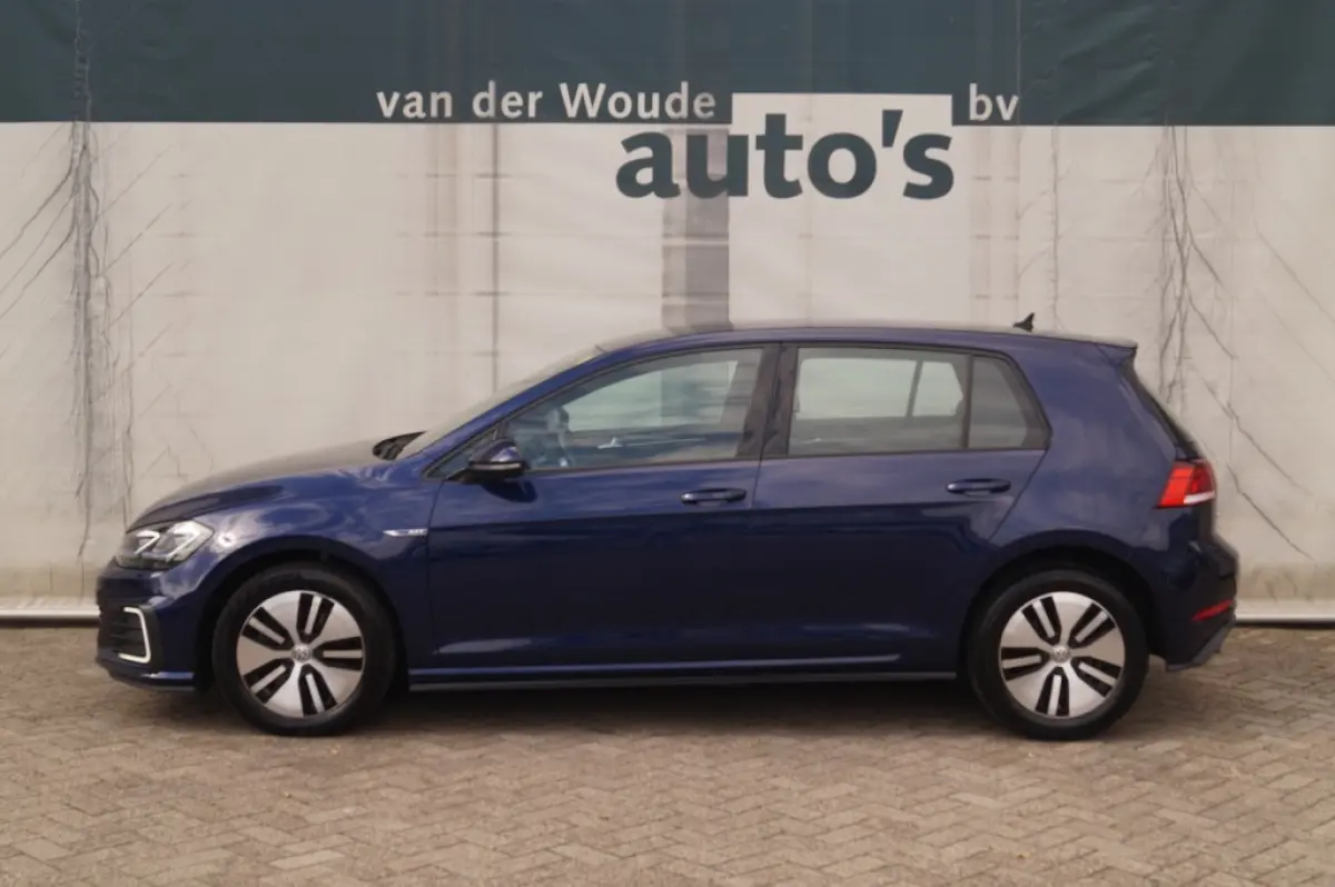 1.4 TSI Plug-in Hybrid GTE -NAVI-ECC-CAM-