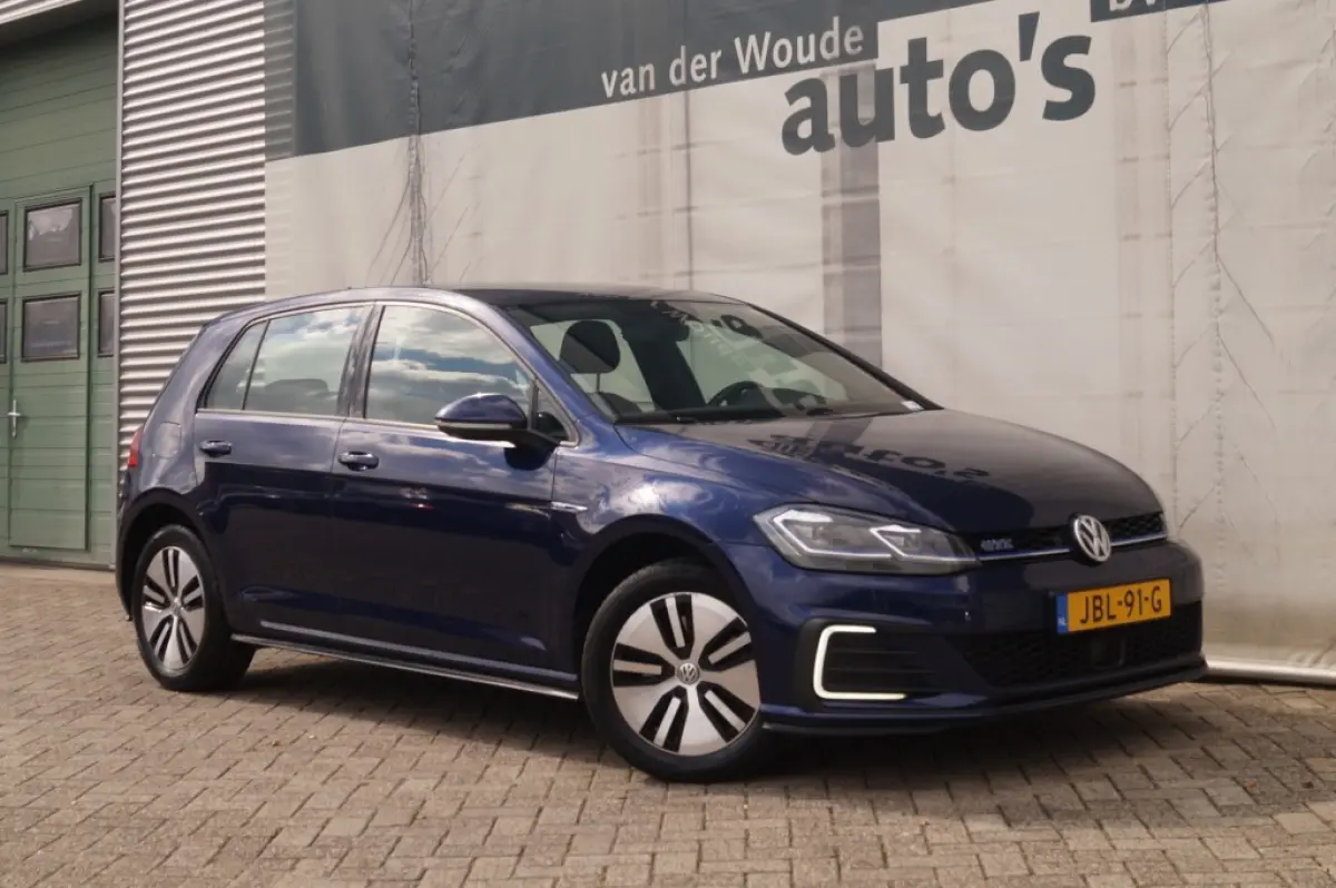 1.4 TSI Plug-in Hybrid GTE -NAVI-ECC-CAM-