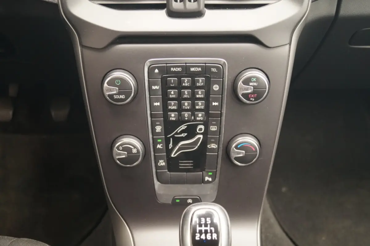 2.0 D2 120pk Kinetic -NAVI-PDC-AIRCO-