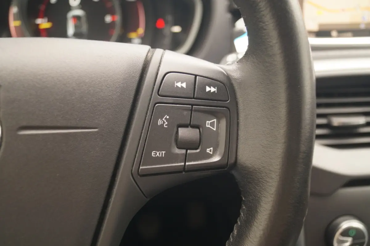 2.0 D2 120pk Kinetic -NAVI-PDC-AIRCO-