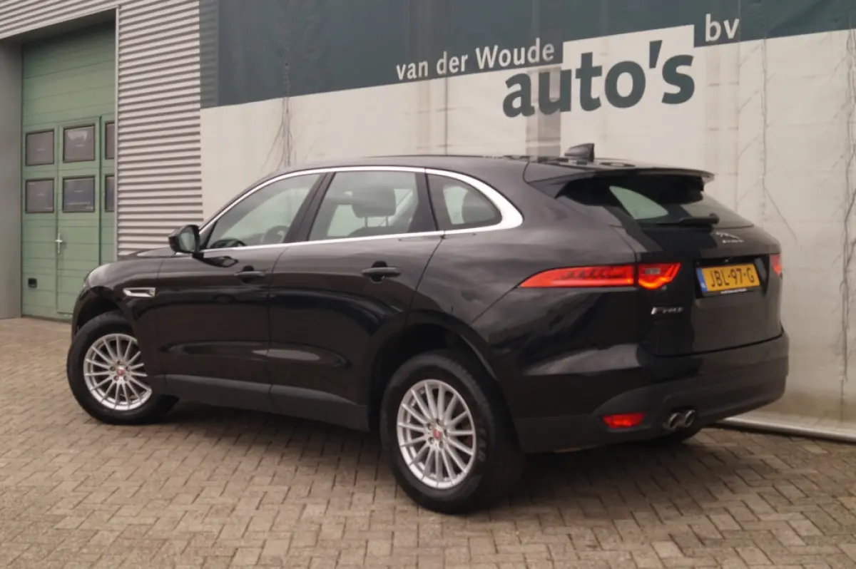 2.0d 180pk AWD Prestige -LEER-NAVI-CAM-ECC-