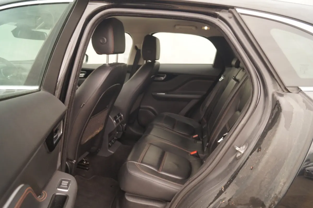 2.0d 180pk AWD Prestige -LEER-NAVI-CAM-ECC-