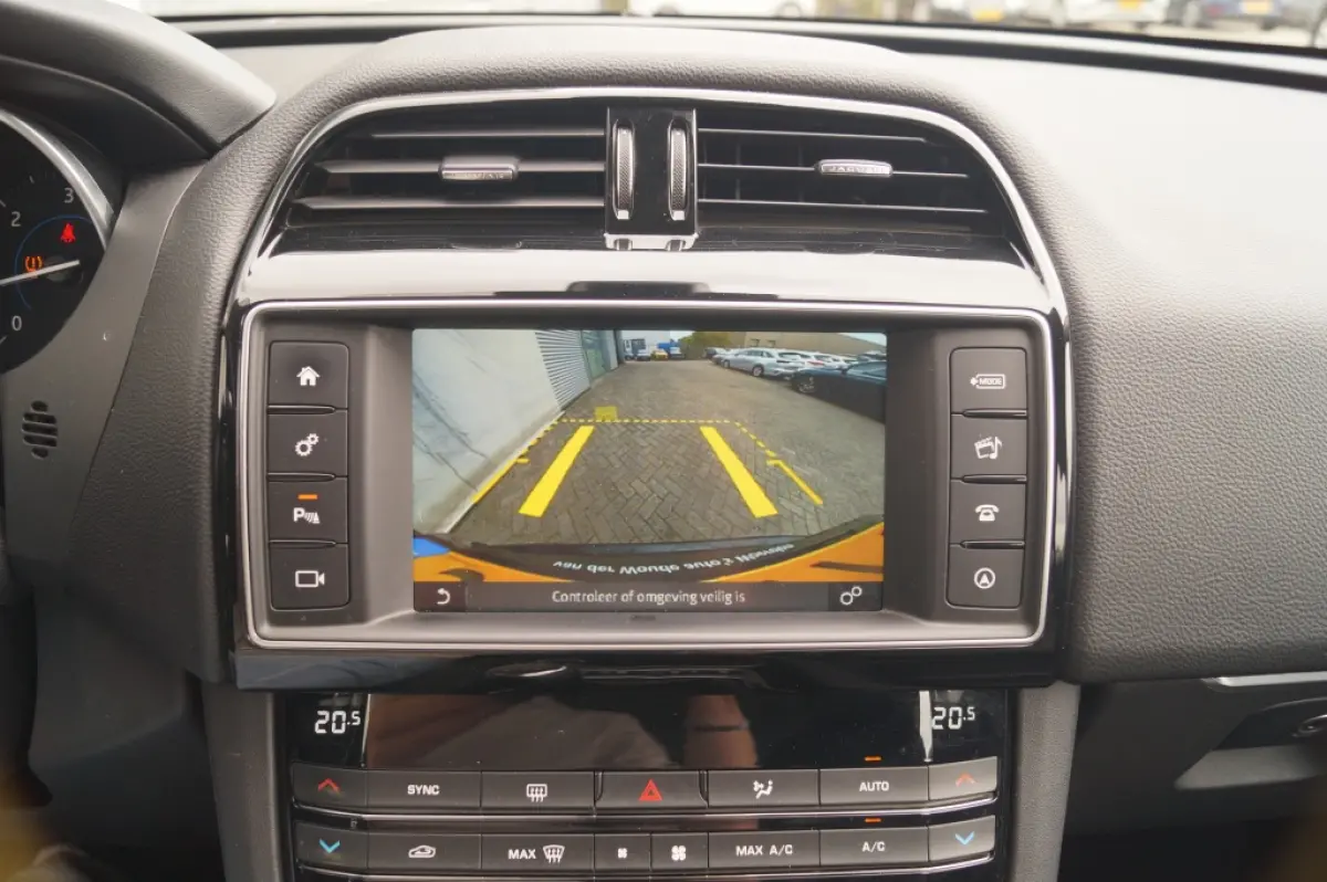 2.0d 180pk AWD Prestige -LEER-NAVI-CAM-ECC-