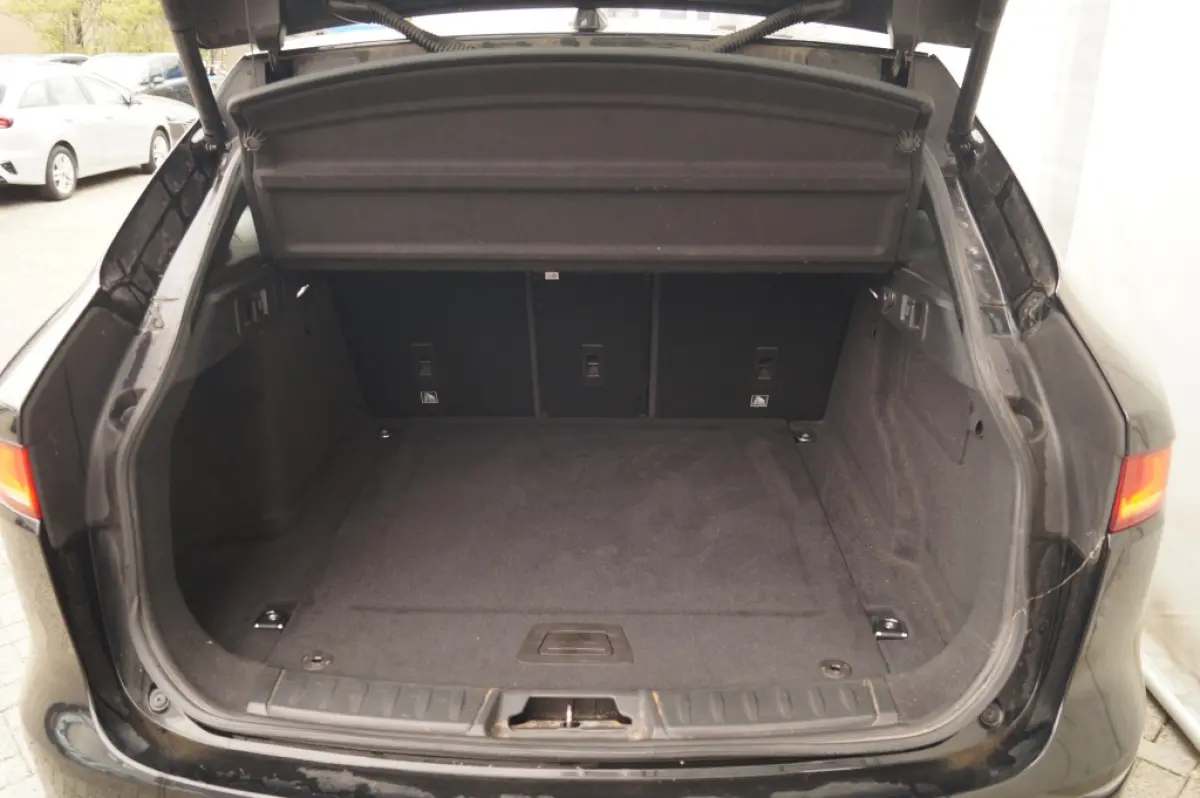 2.0d 180pk AWD Prestige -LEER-NAVI-CAM-ECC-