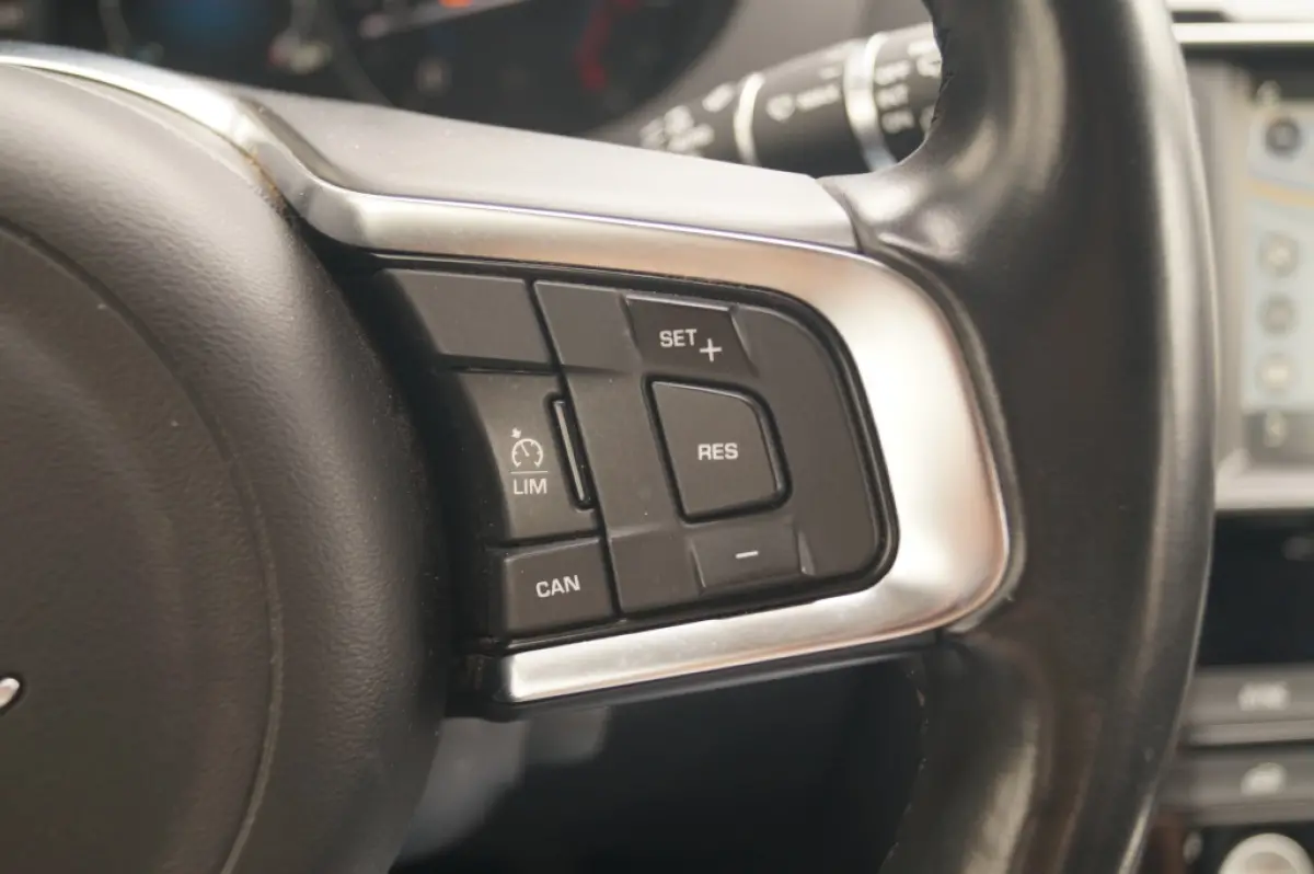 2.0d 180pk AWD Prestige -LEER-NAVI-CAM-ECC-