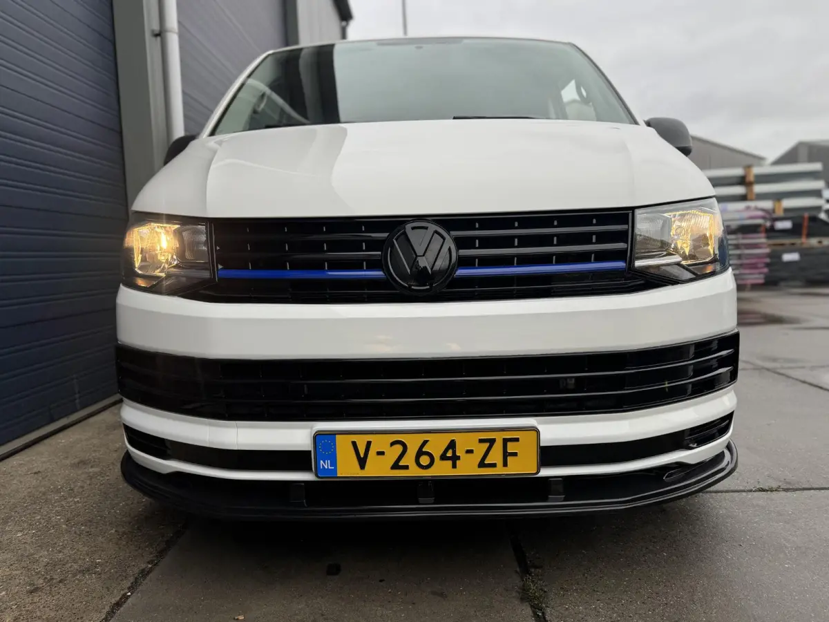 2.0 TDI L2H1 Trendline DUBBEL CABINE / AIRCO / LEER / VERLAAGD / SPOILERS