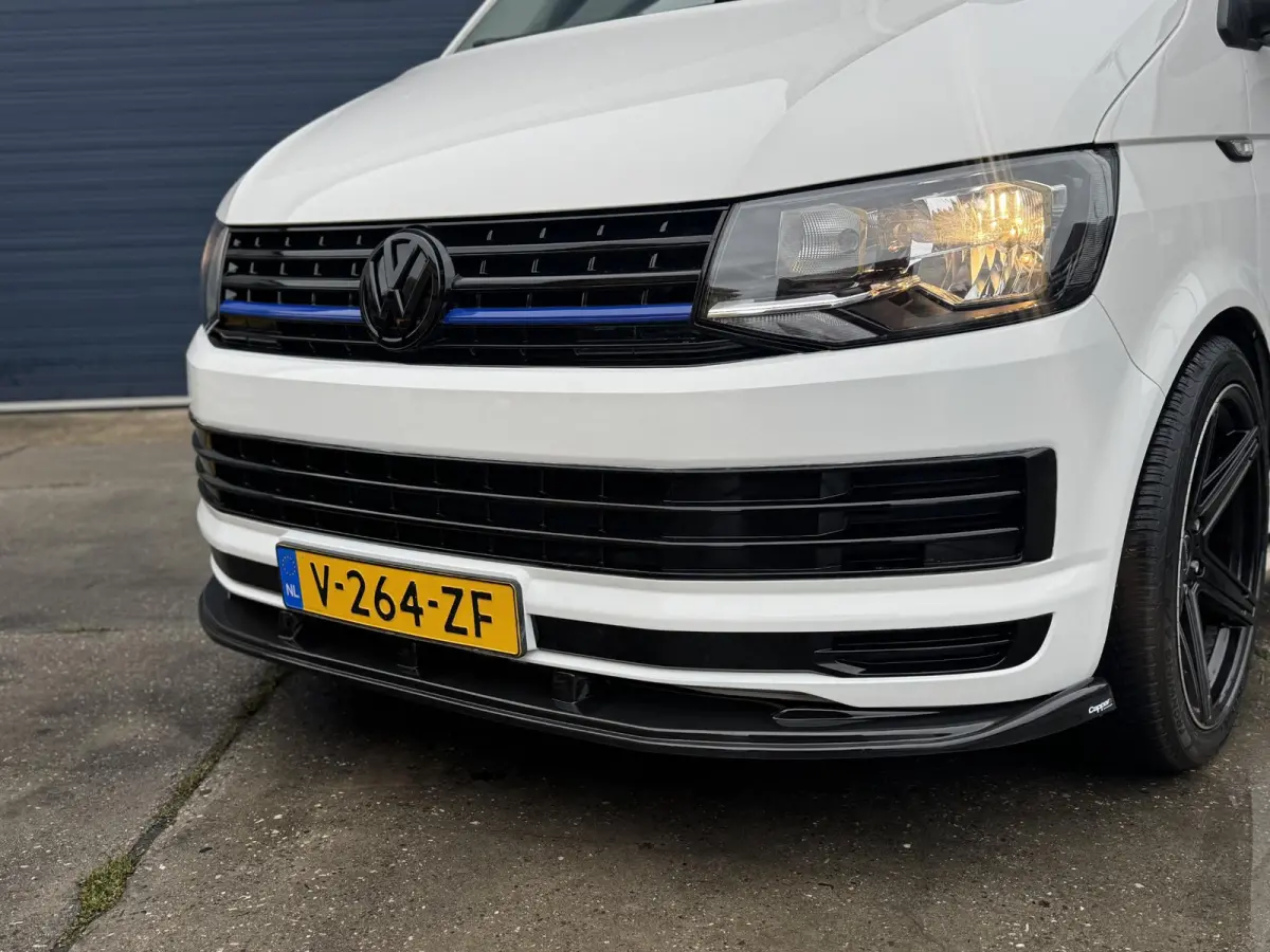 2.0 TDI L2H1 Trendline DUBBEL CABINE / AIRCO / LEER / VERLAAGD / SPOILERS