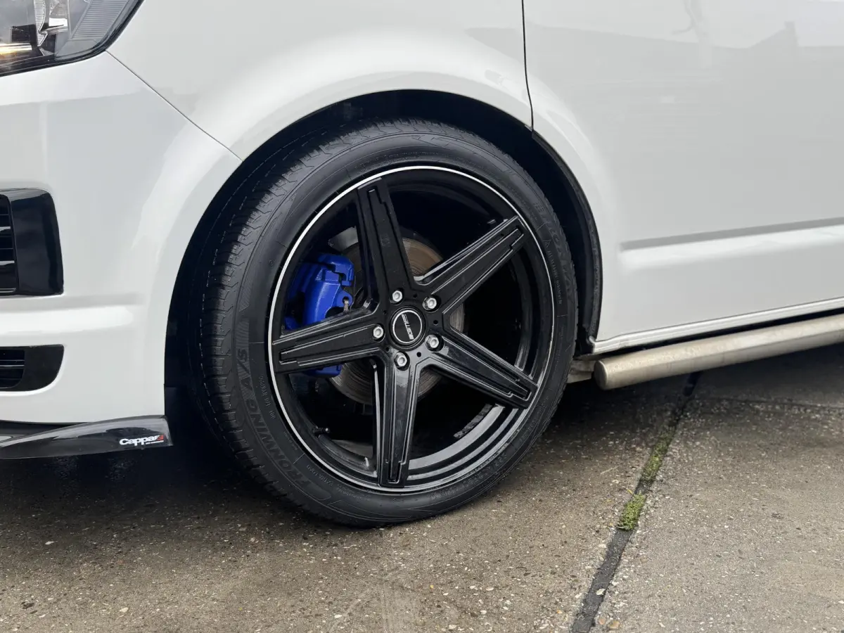 2.0 TDI L2H1 Trendline DUBBEL CABINE / AIRCO / LEER / VERLAAGD / SPOILERS