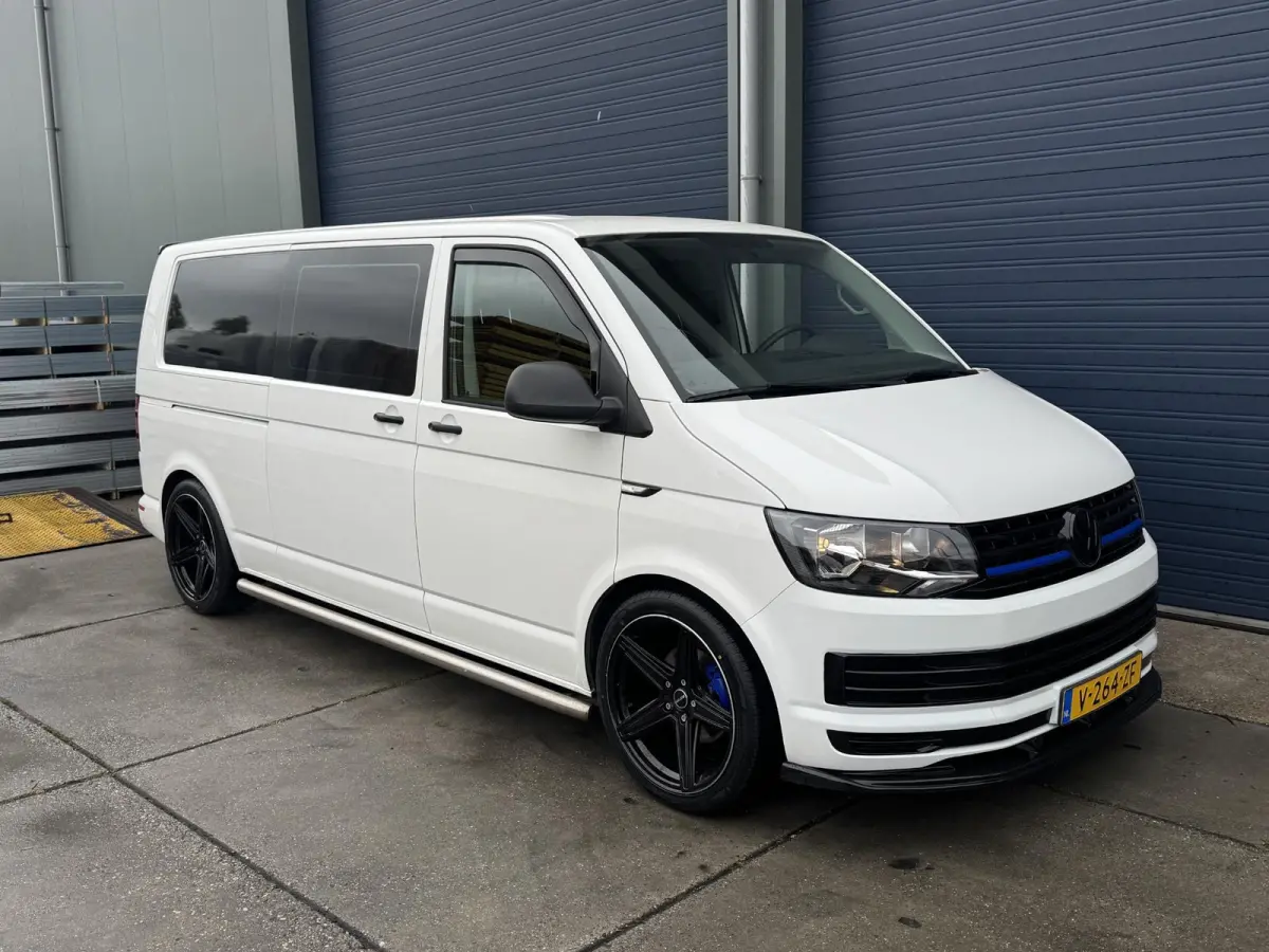 2.0 TDI L2H1 Trendline DUBBEL CABINE / AIRCO / LEER / VERLAAGD / SPOILERS