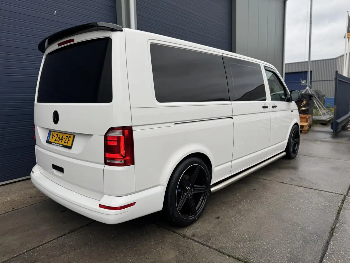 2.0 TDI L2H1 Trendline DUBBEL CABINE / AIRCO / LEER / VERLAAGD / SPOILERS