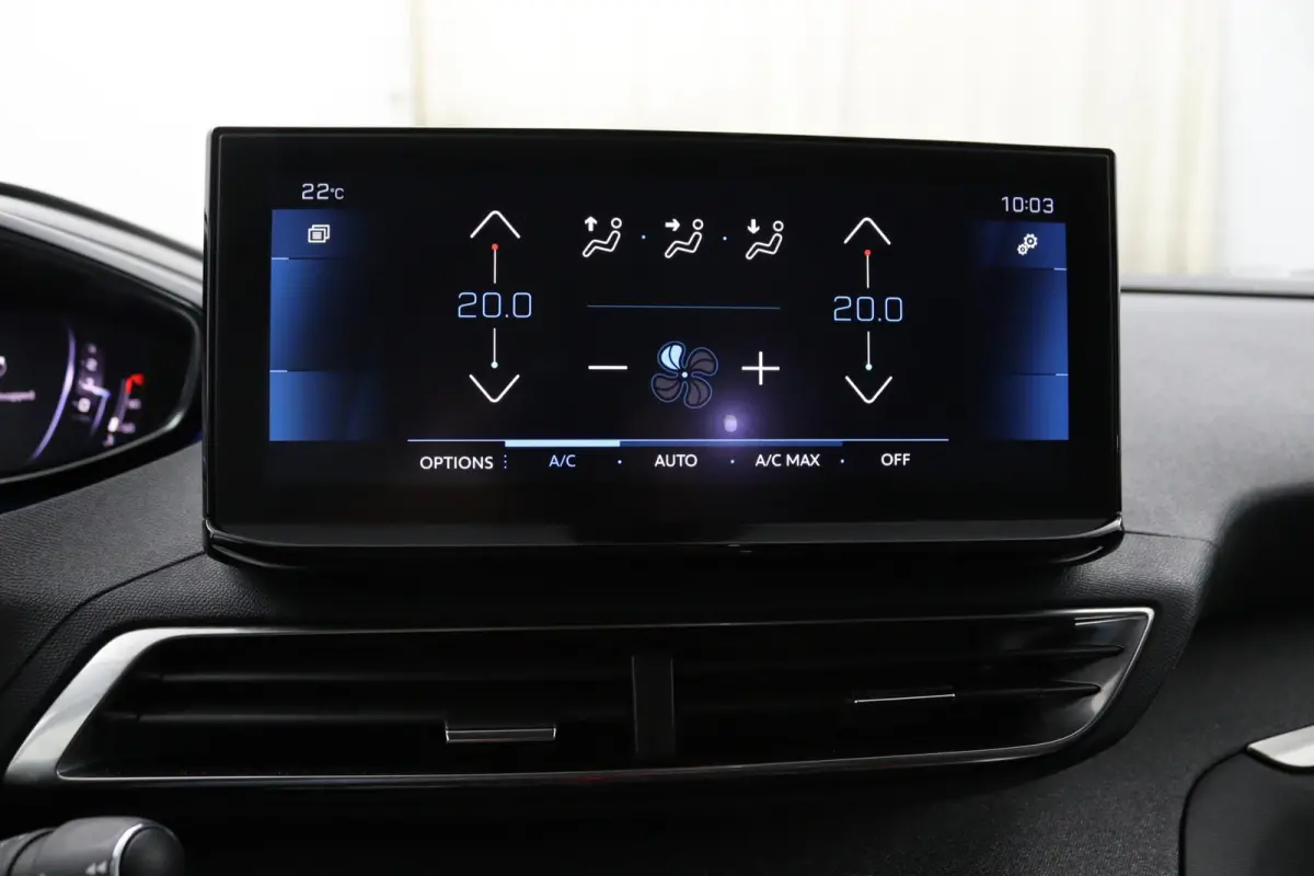 1.2 FACELIFT*NAVI*CAM*HAAK*CRUISE*ECC*CARPLAY*7PER