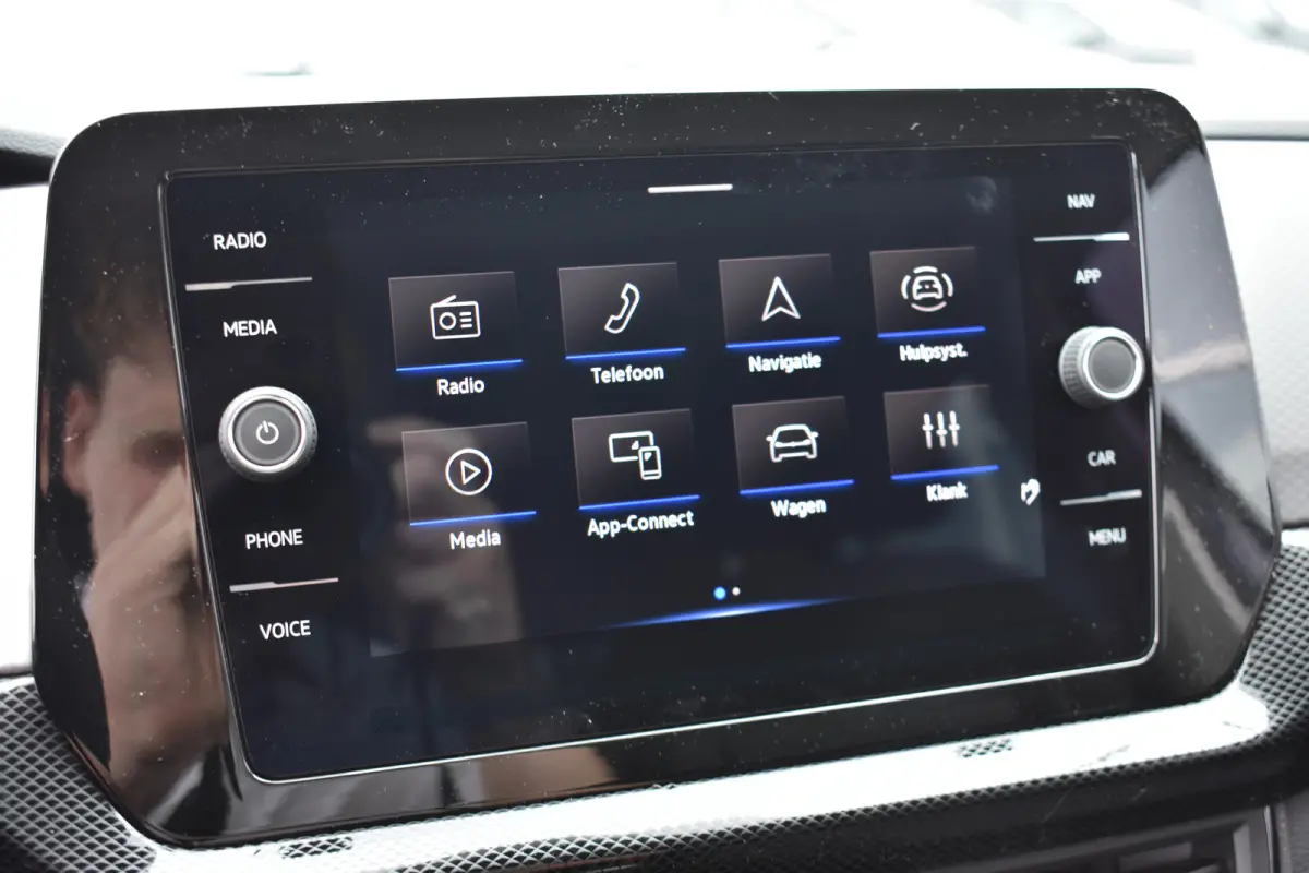 Life Edition | 'App-Connect' draadloze smartphone integratie | Achterlichten LED | Afstandscontrolesysteem (Front Assist)