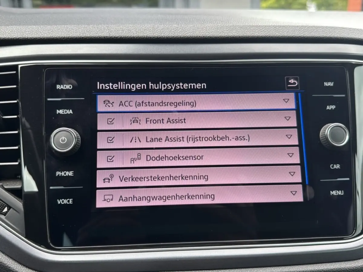 1.5 TSI DSG R-LINE STANDKACHEL/AFN.TREKHAAK/BEATS-AUDIO/NAVI/ACC/PDC