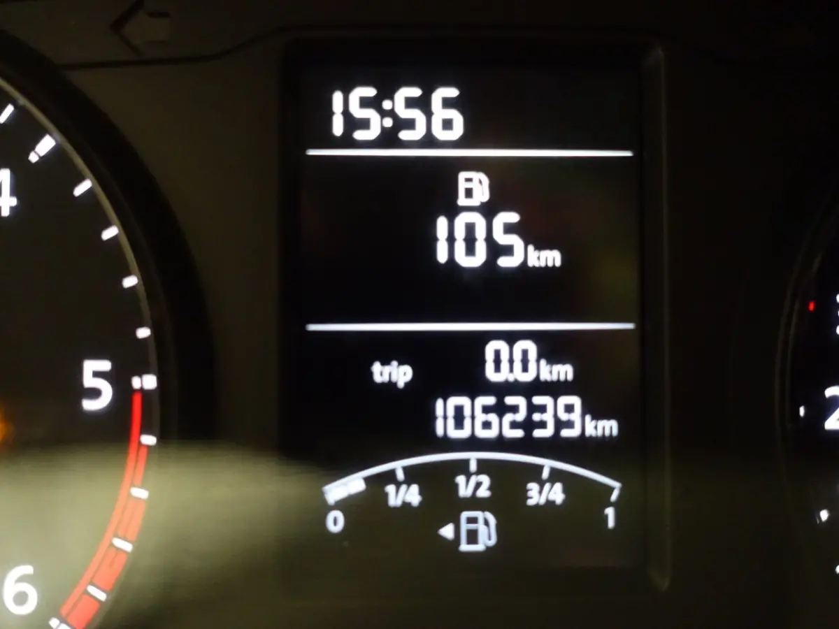 2.0 TDI Euro 6 L1 R-Line+ Two-Tone, Luxury Leder, Clima, Cruise, Grijs kenteken