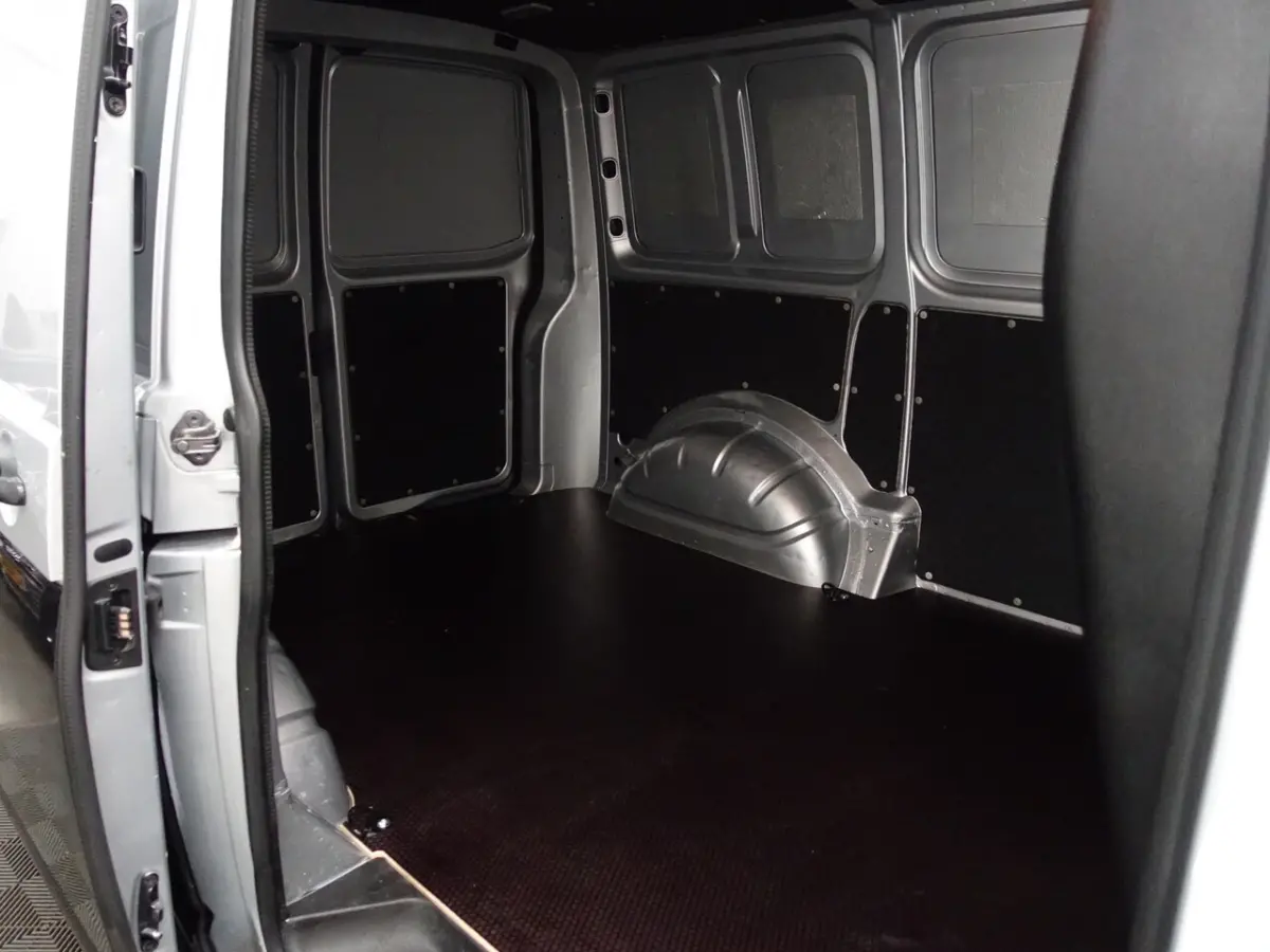 2.0 TDI Euro 6 L1 R-Line+ Two-Tone, Luxury Leder, Clima, Cruise, Grijs kenteken