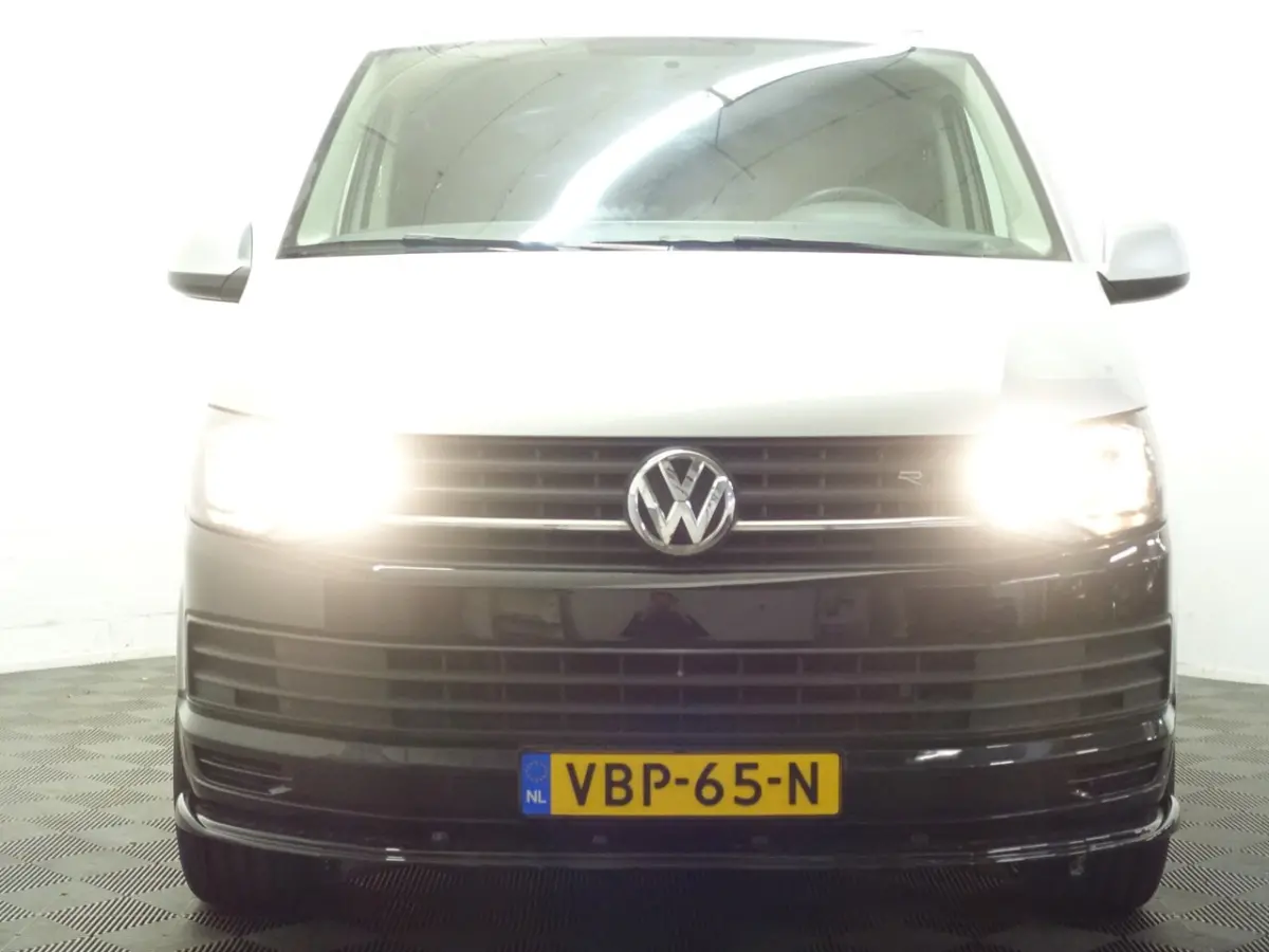 2.0 TDI Euro 6 L1 R-Line+ Two-Tone, Luxury Leder, Clima, Cruise, Grijs kenteken