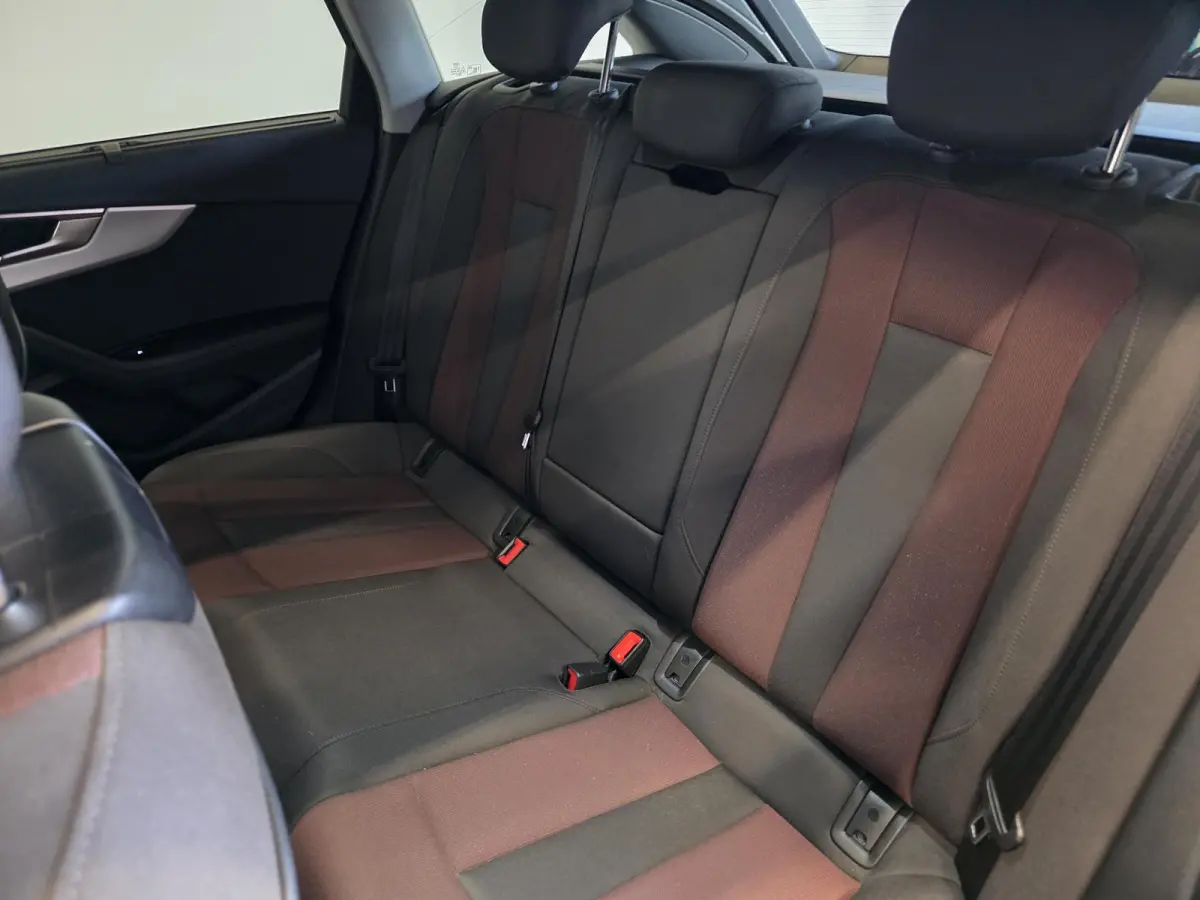 40 TFSI S-Tronic Business Aut New Model 2021! Airco ECC Navi Cruise Control Facelift 204 pk