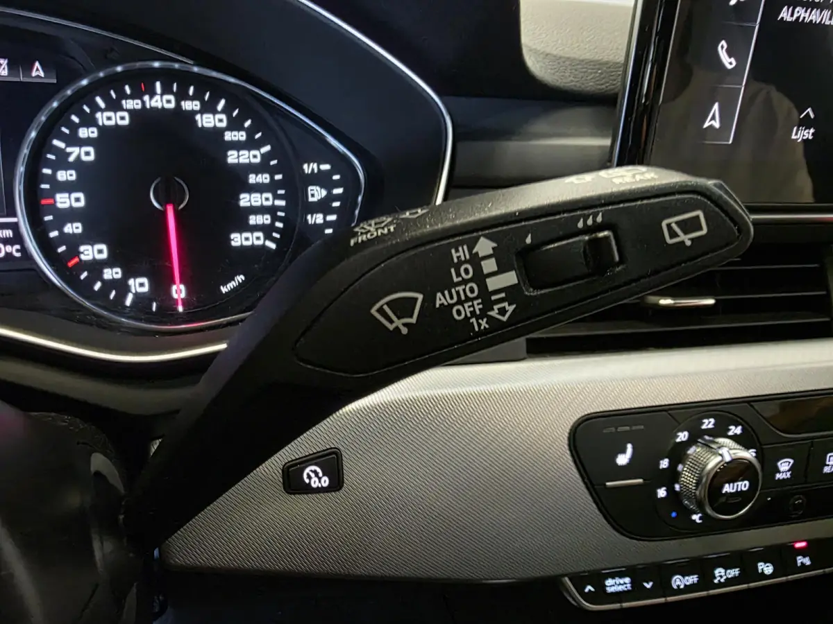 40 TFSI S-Tronic Business Aut New Model 2021! Airco ECC Navi Cruise Control Facelift 204 pk