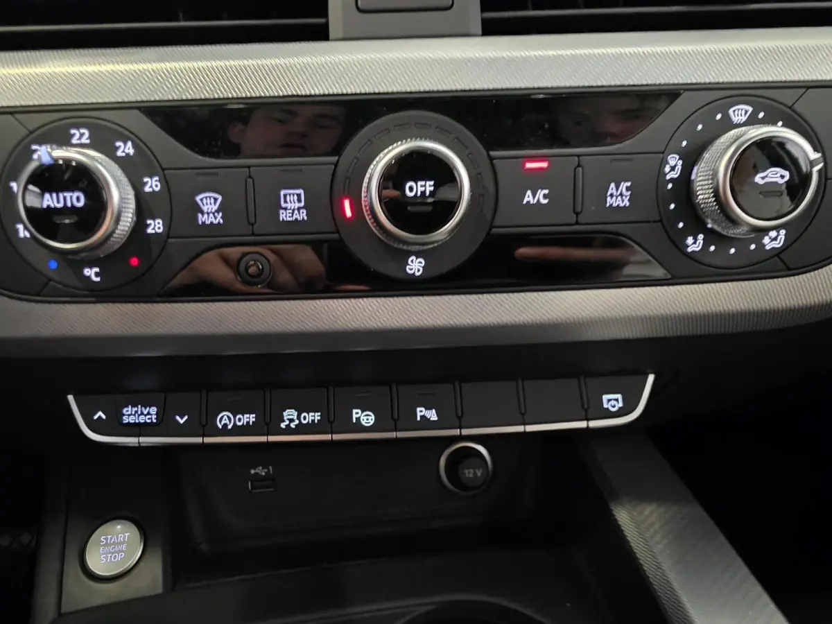 40 TFSI S-Tronic Business Aut New Model 2021! Airco ECC Navi Cruise Control Facelift 204 pk