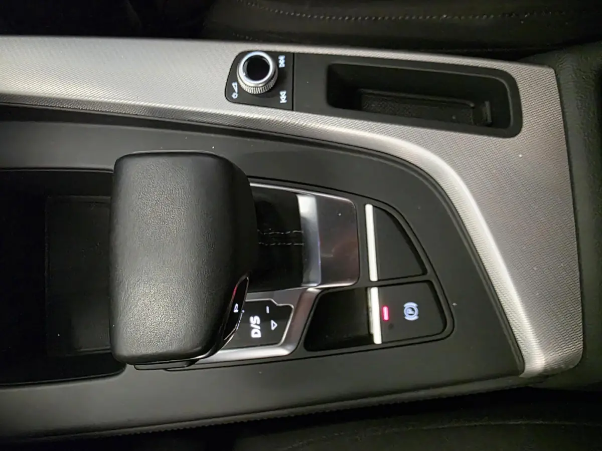 40 TFSI S-Tronic Business Aut New Model 2021! Airco ECC Navi Cruise Control Facelift 204 pk