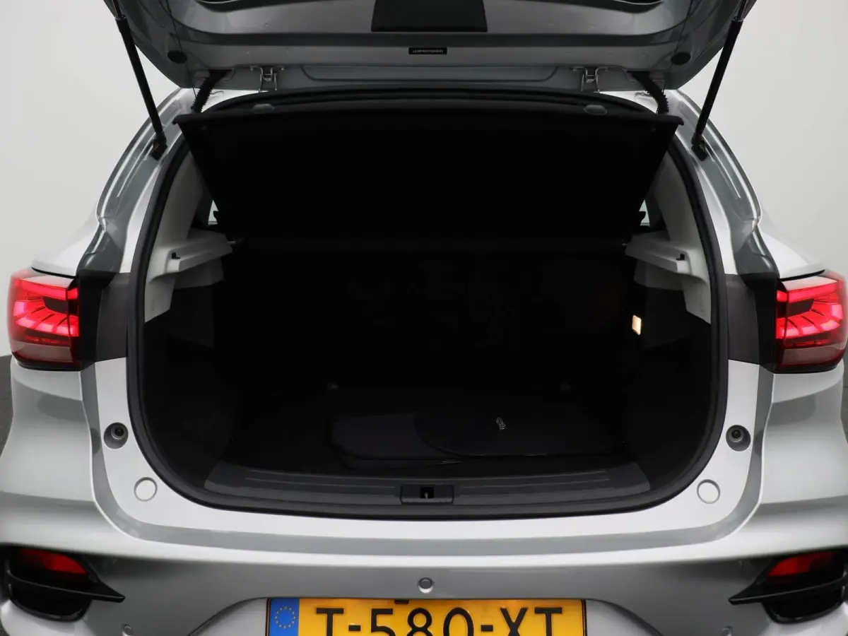 MG EV Standard Range Comfort 50 kWh MG ZS EV Standard Range Comfort 50 kWh | Climate-Control | Navigatie | Apple-Carplay | Camera | Cruise-Control