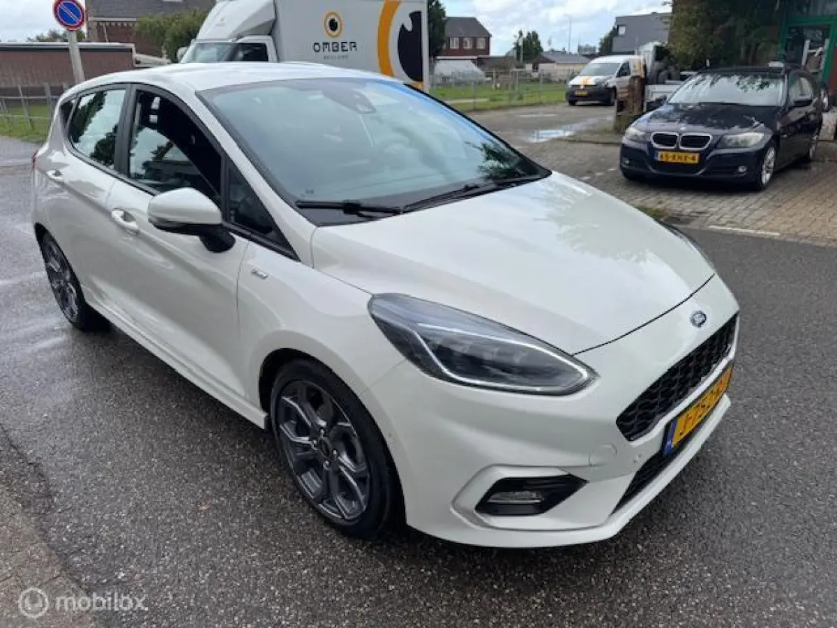 1.0 Hybrid 125pk ST-Line X Mooie luxe uitvoering , Navigatie , Camera achter , Parkeerhulp voor & Achter , Stoel en Stuur verwarming , ST line uitvoering , Velgen