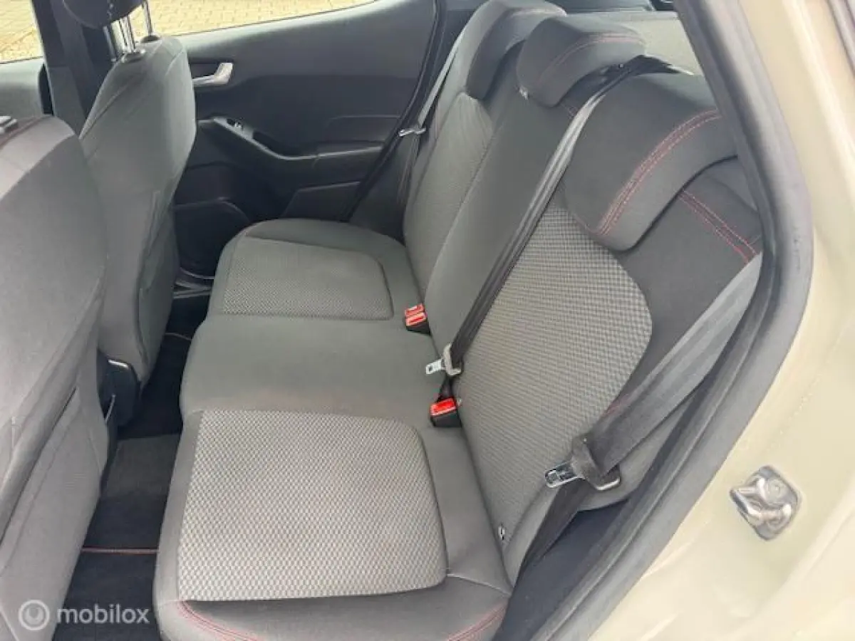 1.0 Hybrid 125pk ST-Line X Mooie luxe uitvoering , Navigatie , Camera achter , Parkeerhulp voor & Achter , Stoel en Stuur verwarming , ST line uitvoering , Velgen