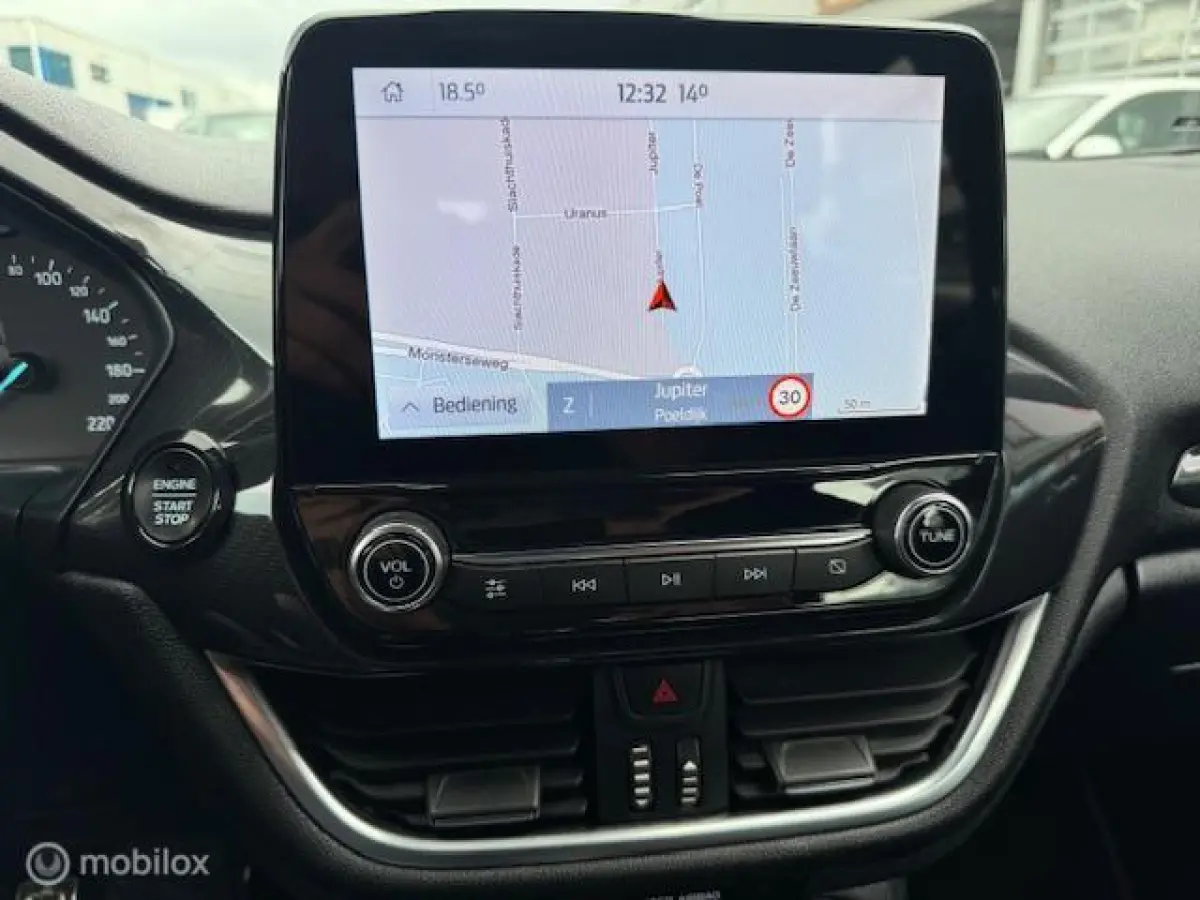 1.0 Hybrid 125pk ST-Line X Mooie luxe uitvoering , Navigatie , Camera achter , Parkeerhulp voor & Achter , Stoel en Stuur verwarming , ST line uitvoering , Velgen