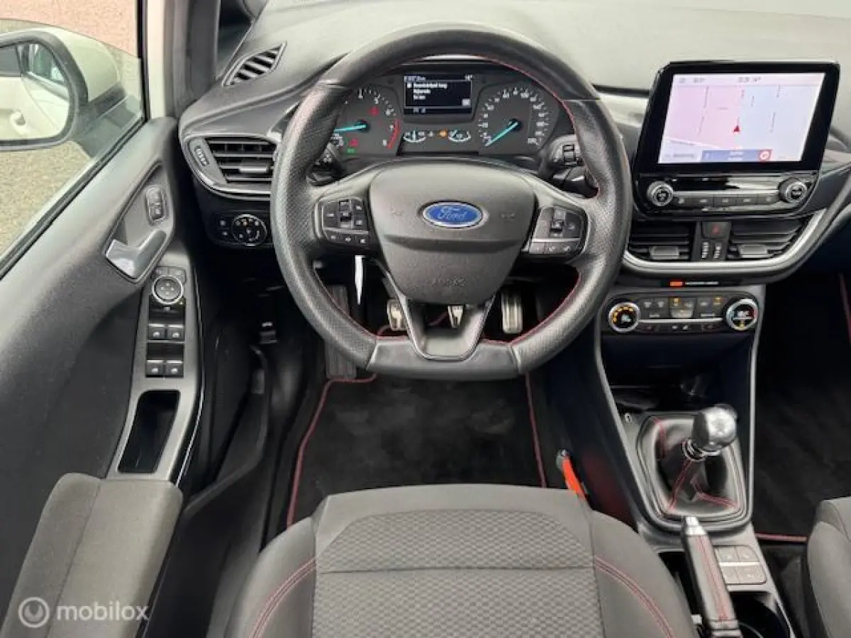 1.0 Hybrid 125pk ST-Line X Mooie luxe uitvoering , Navigatie , Camera achter , Parkeerhulp voor & Achter , Stoel en Stuur verwarming , ST line uitvoering , Velgen