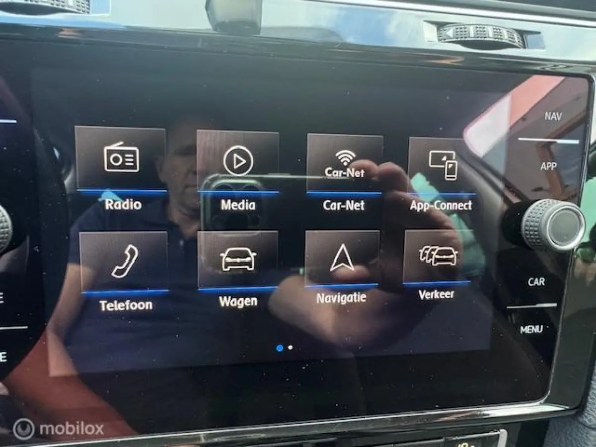 1.4 TSI Highline Navigatie , Bluetooth , Parkeer Sensoren voor & achter , Priveglas , Velgen , Stoel massage stand , Velgen , Climate & Cruise controle , Stoel verwarming voor