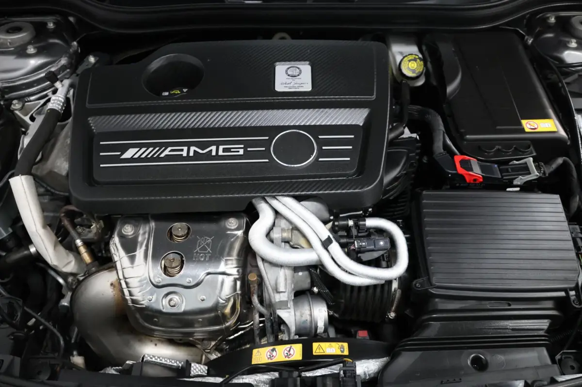 AMG 45 4MATIC 361+PK LED/LEER+S.VERWARMING+MEMORY/19" LMV/CAM/CRUISE/ECC/12 MDN GARANTIE!