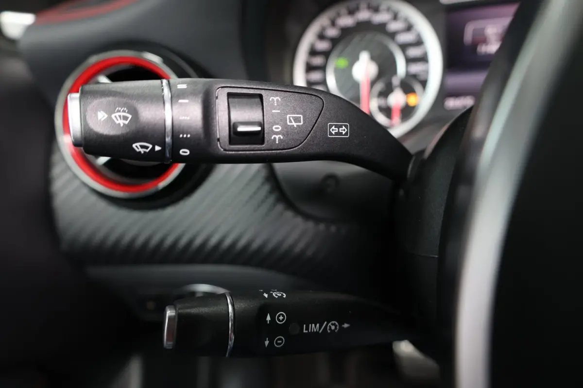 AMG 45 4MATIC 361+PK LED/LEER+S.VERWARMING+MEMORY/19" LMV/CAM/CRUISE/ECC/12 MDN GARANTIE!