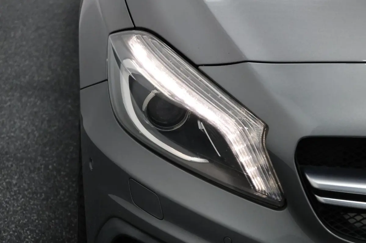 AMG 45 4MATIC 361+PK LED/LEER+S.VERWARMING+MEMORY/19" LMV/CAM/CRUISE/ECC/12 MDN GARANTIE!
