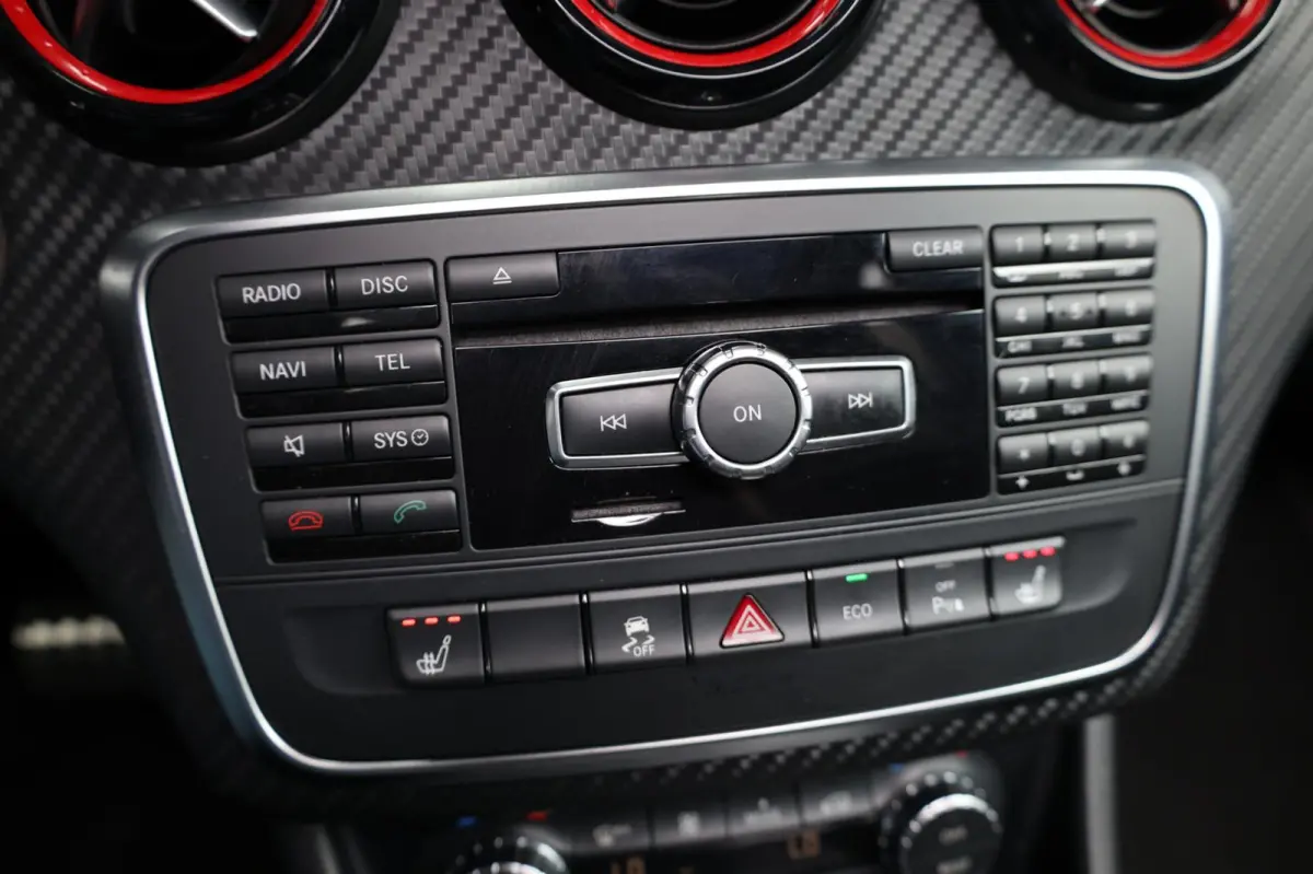 AMG 45 4MATIC 361+PK LED/LEER+S.VERWARMING+MEMORY/19" LMV/CAM/CRUISE/ECC/12 MDN GARANTIE!