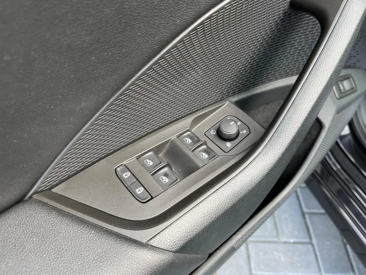1.5 TSI First Edition Nieuw Model/Trekhaak/19Inch/Full Led/Virtual Cockpit/150Pk/Adaptive Cruise/1Ste Eigenaar
