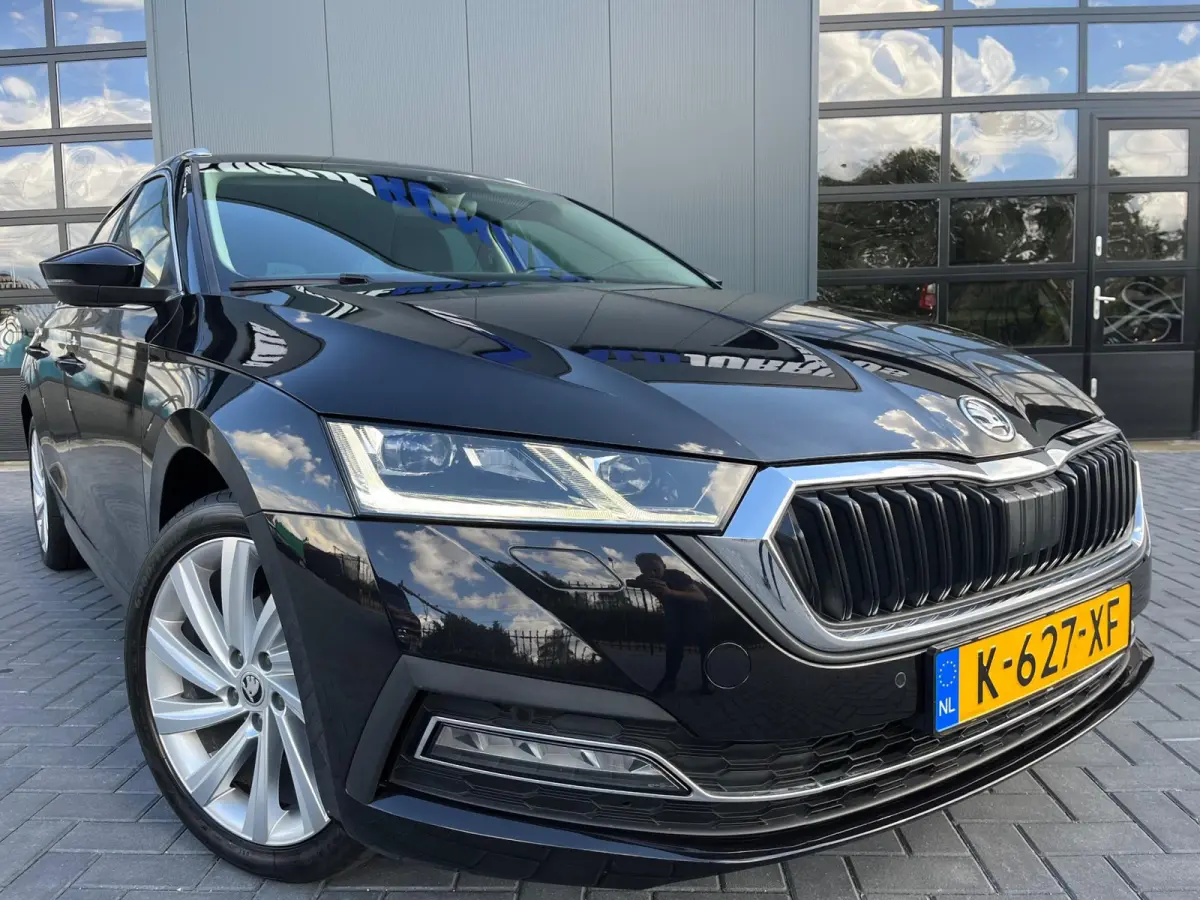 1.5 TSI First Edition Nieuw Model/Trekhaak/19Inch/Full Led/Virtual Cockpit/150Pk/Adaptive Cruise/1Ste Eigenaar