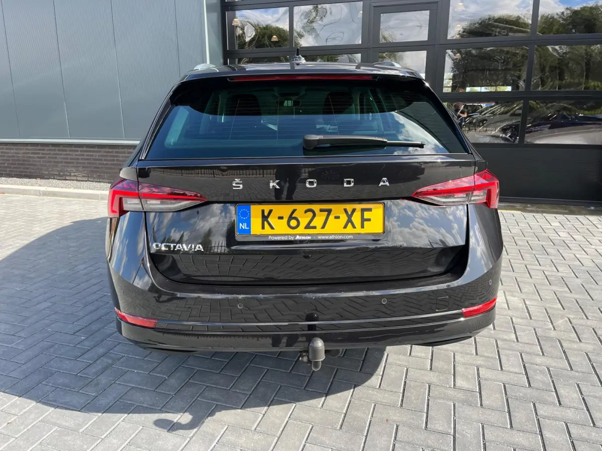 1.5 TSI First Edition Nieuw Model/Trekhaak/19Inch/Full Led/Virtual Cockpit/150Pk/Adaptive Cruise/1Ste Eigenaar
