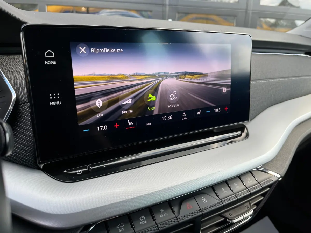1.5 TSI First Edition Nieuw Model/Trekhaak/19Inch/Full Led/Virtual Cockpit/150Pk/Adaptive Cruise/1Ste Eigenaar