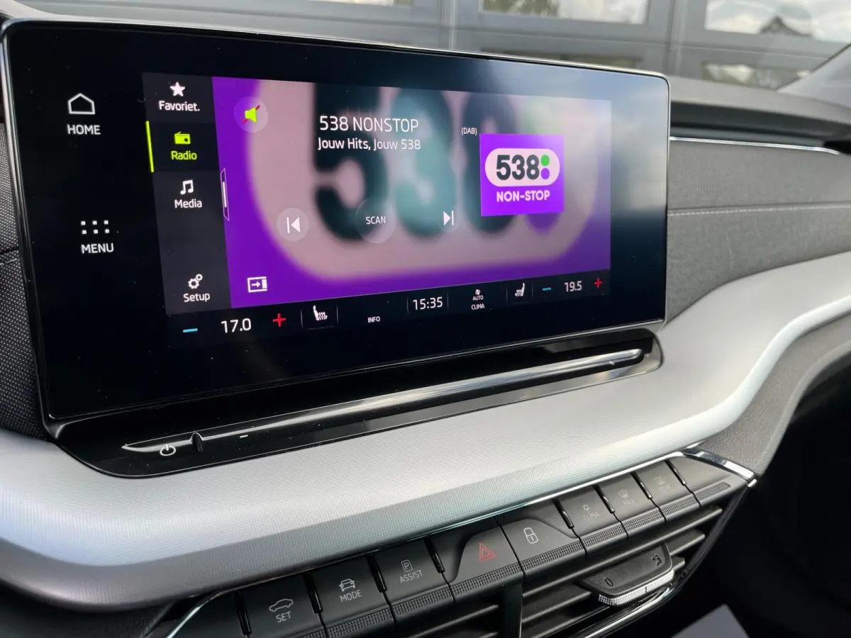 1.5 TSI First Edition Nieuw Model/Trekhaak/19Inch/Full Led/Virtual Cockpit/150Pk/Adaptive Cruise/1Ste Eigenaar